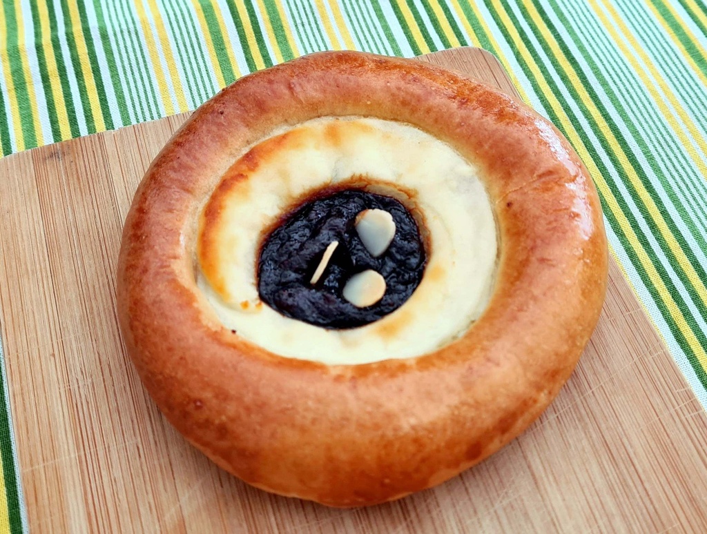 spaldovy_tvarohovy_kolac_web