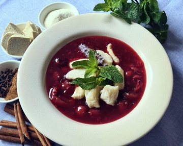 visnova_polevka_tofu_knedlicky_WEB