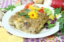bramborovy_kuba_s_lesnimi_houbami,_salat