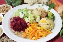 makrobioticky_talir__cizrna_jahly_tempeh_zeleninove_salaty_