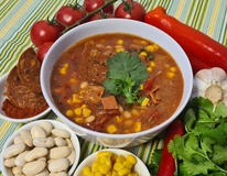 mexicka polevka s kukurici a vegan chorizem