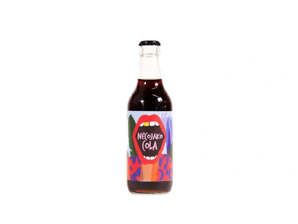 Limonáda Něco jako Cola 330ml