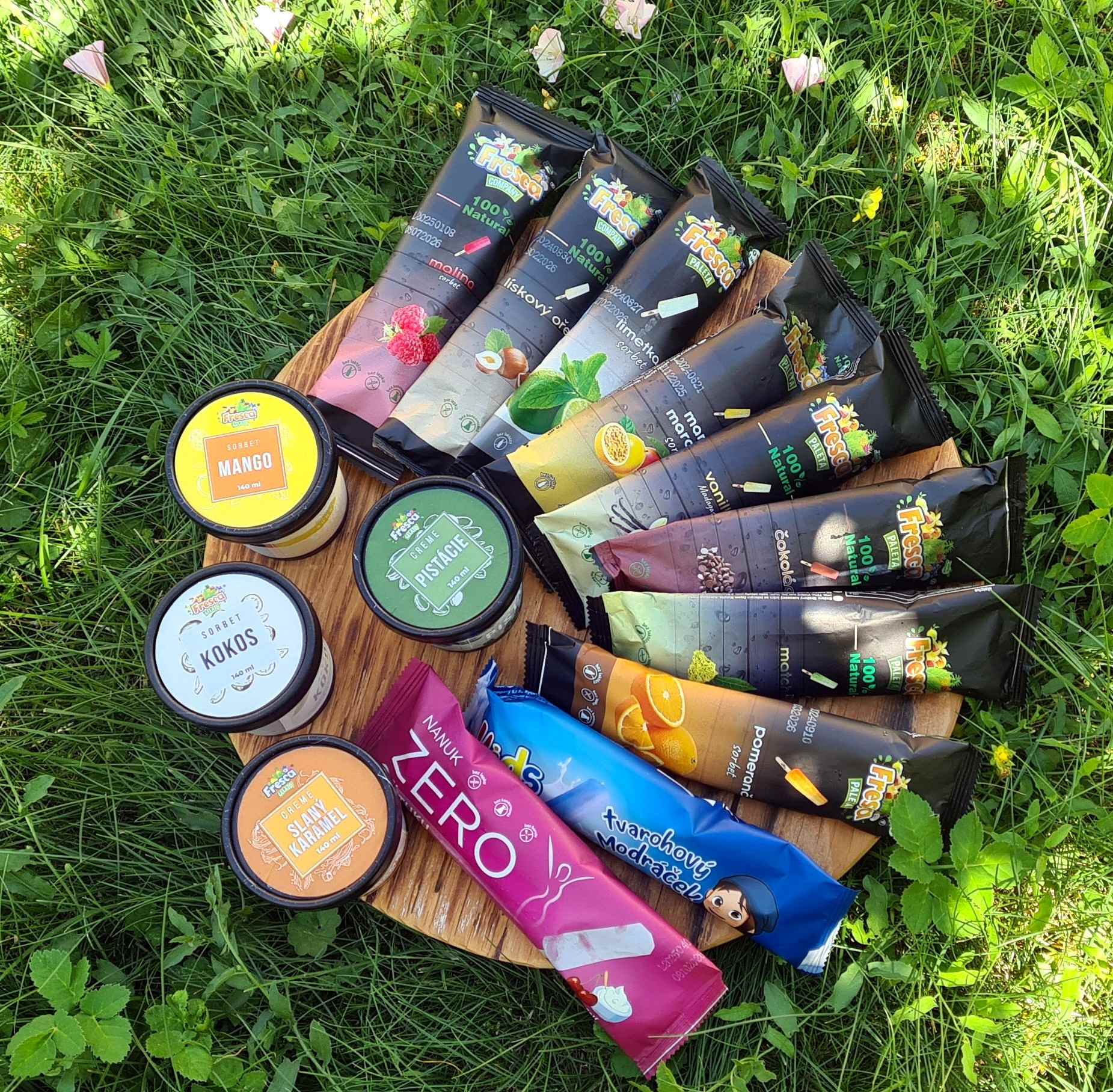 NANUKY A GELATA PALETA FRESCA